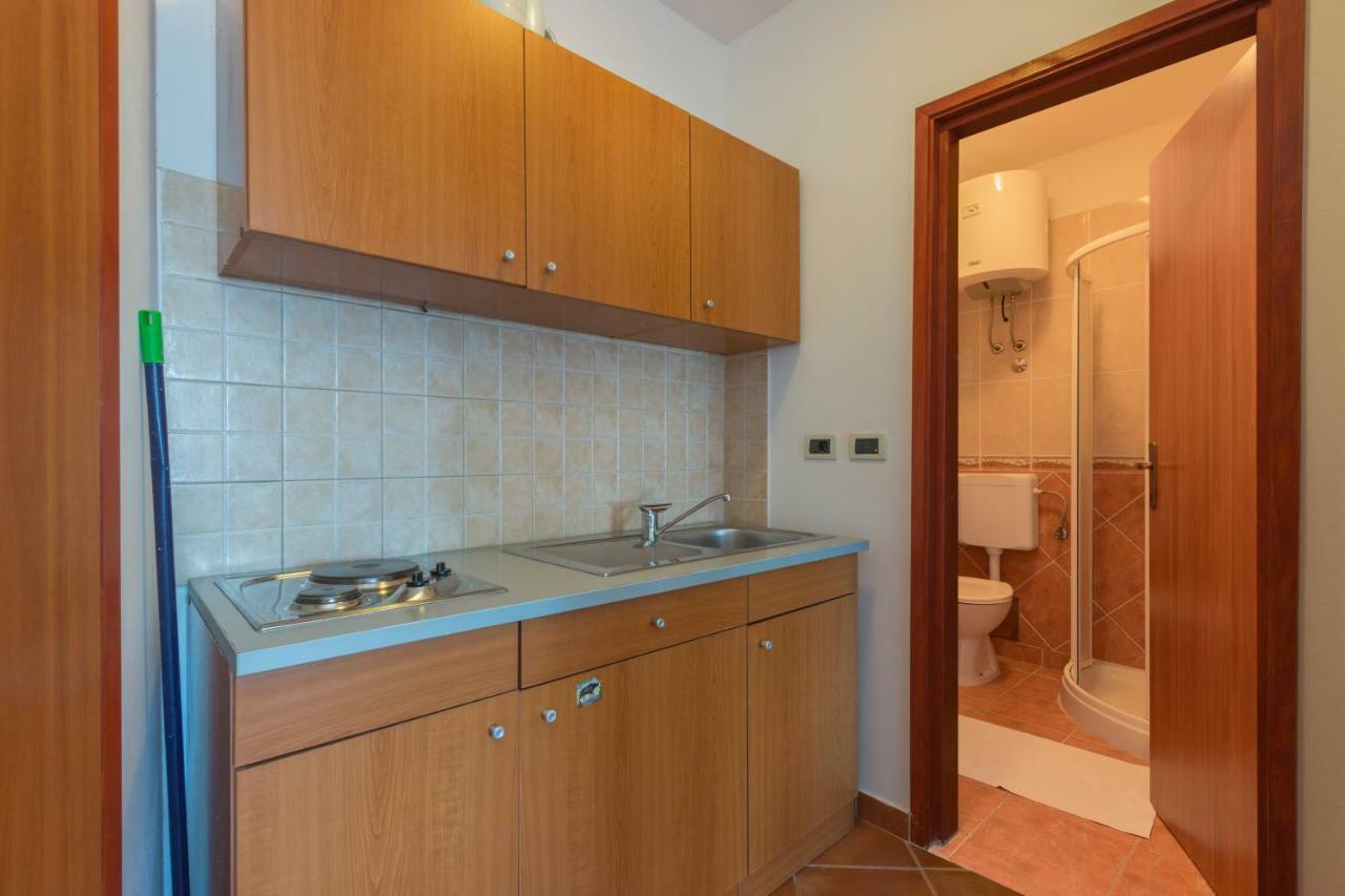 Apartments Riva Медулин Экстерьер фото