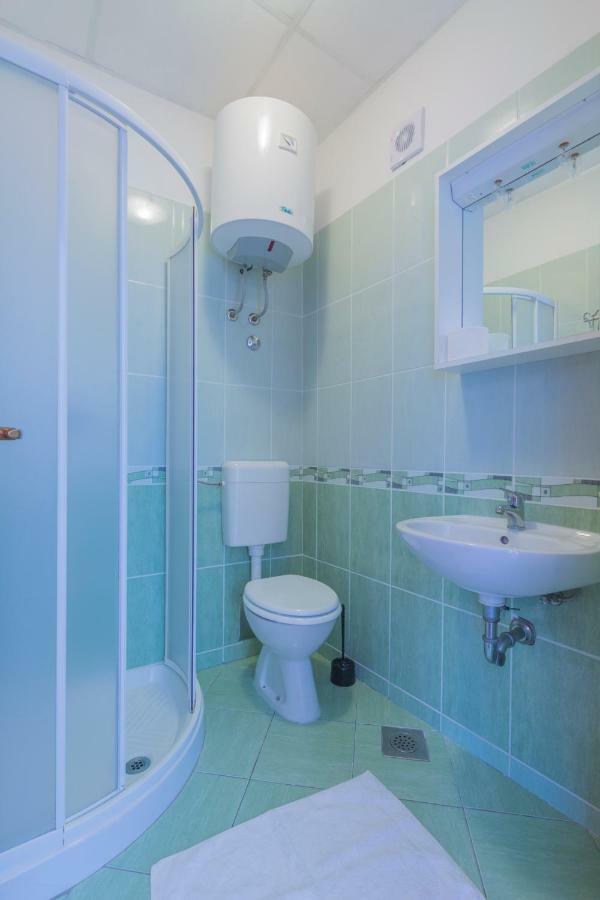 Apartments Riva Медулин Экстерьер фото