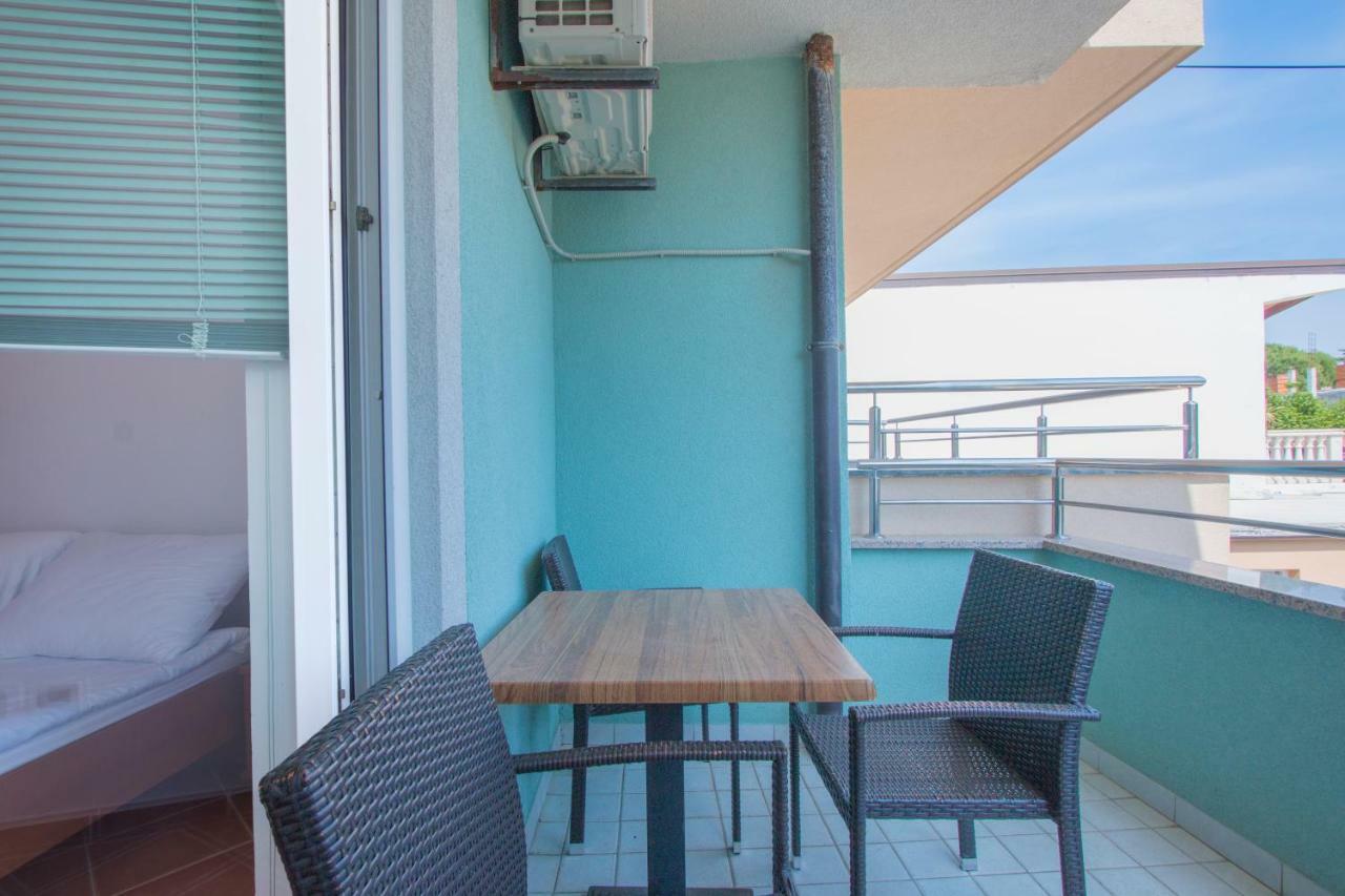 Apartments Riva Медулин Экстерьер фото